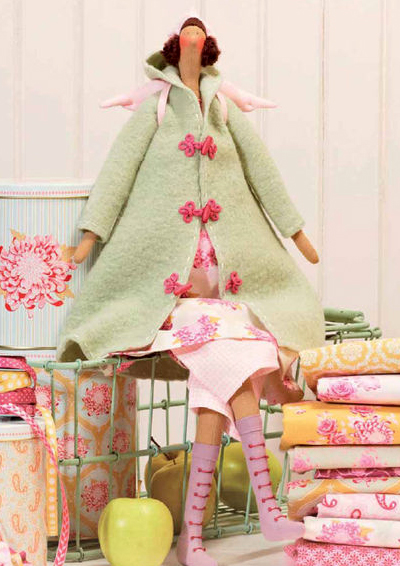 Кукла Тильда. Как связать амигуруми и сшить текстильную куклу своими руками