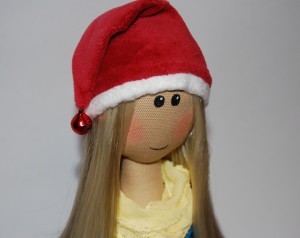 новогодняя шапка для куклы
